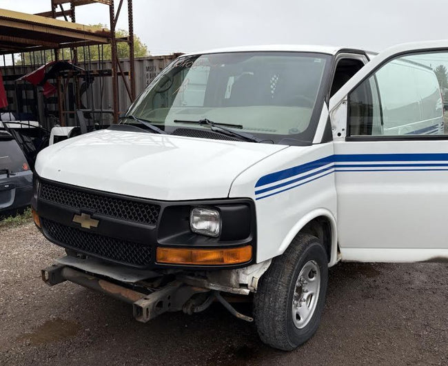 Alternateur d'origine d'occasion compatible avec les modèles Express 1500 (2010-2011) et Express 2500/3500 (2010-2016) - Référence : 22781131