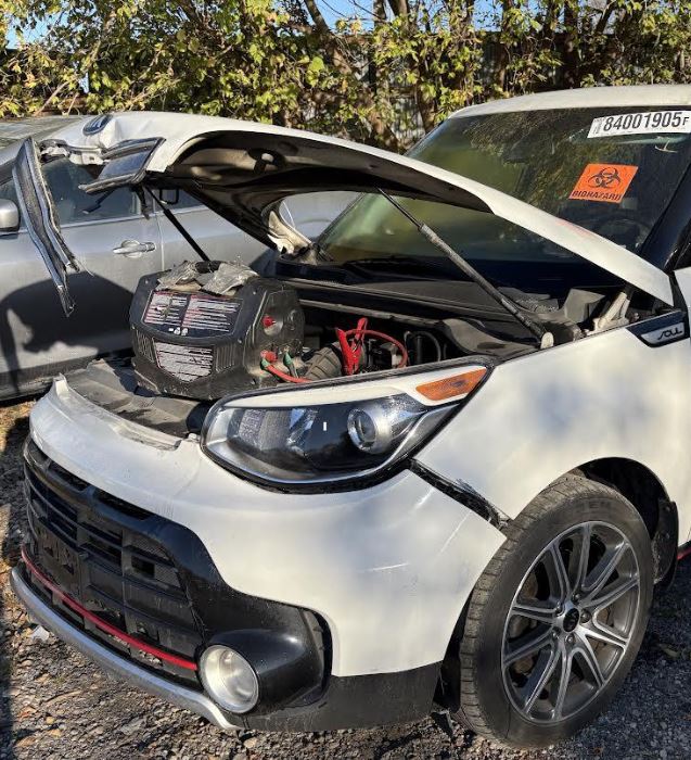 Alternateur d'origine d'occasion compatible avec les Hyundai Elantra berline (2017-2020), Elantra à hayon (2018-2020) et Forte (2020-2024).