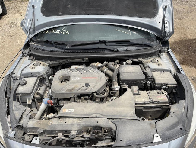 Used OEM Alternator  (2.0L,2.4L) fits 2016-2020 Kia Optima, 2017-2020 Hyundai Santa Fe, 2015-2019Hyundai Sonata 373002G061