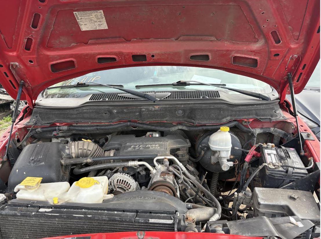 Alternateur d'origine d'occasion compatible avec les Dodge 1500/2500/3500 Pickup 5.7L (2003) - Références : 23700AA690 et 56028699AC