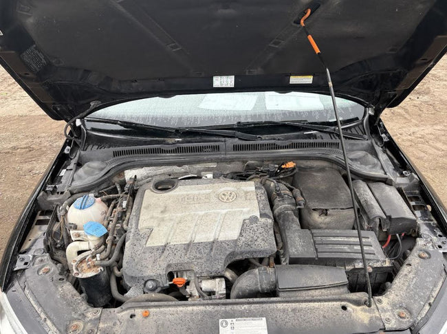 Compresseur de climatisation d'origine d'occasion compatible avec Audi A3 2.0L (2010-2013) et VW Jetta 2.0L (2011-2012) - Références : 5N0820803H et 5N0820803C