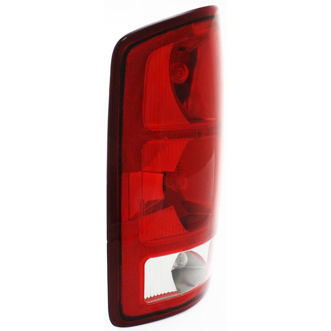 Feu arrière conducteur gauche neuf 55077347AF pour Dodge 1500/2500/3500 Pickup 2002-2006