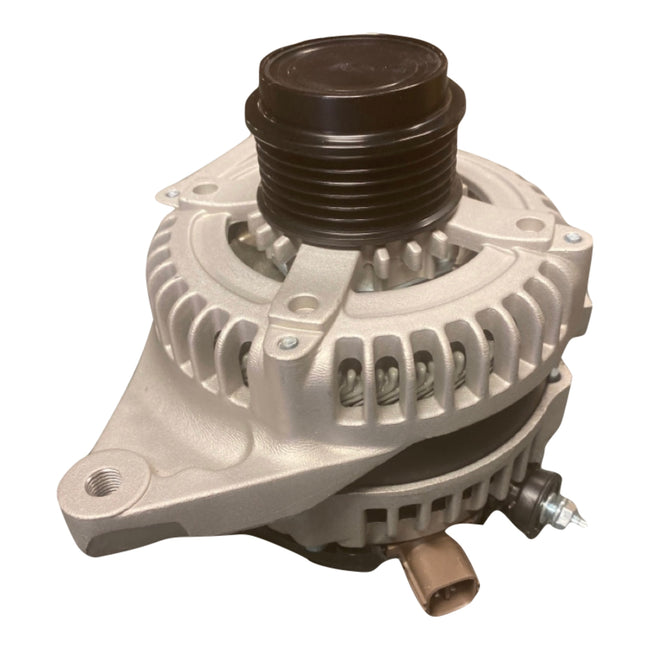 Alternateur neuf compatible avec Toyota Rav4 (2009-2012), Camry (2012-2014) et Scion (2011-2016) ; références : 270600V010, 2706036010, 2706036011